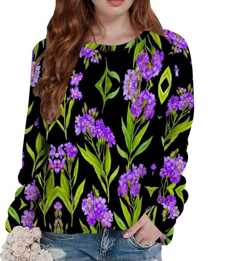 Lavender Floral Sweatshirt - Comfy Plus Size Style for You 
