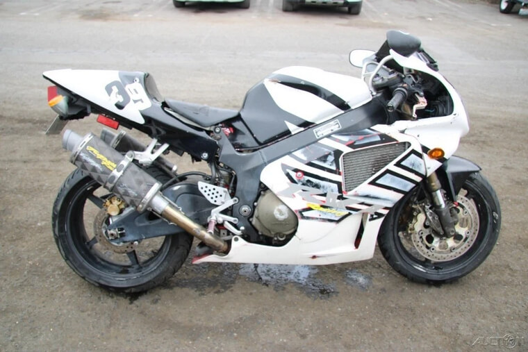 2002 Honda RVT 1000R - $295 (Bidding)