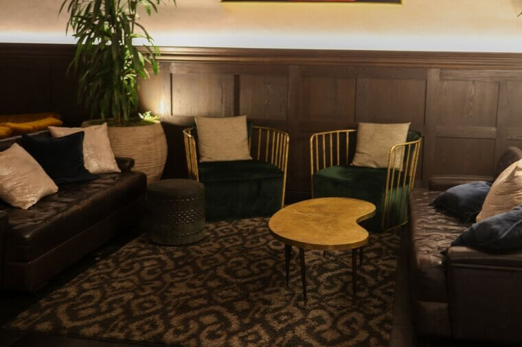 Kidney-Shaped Furniture