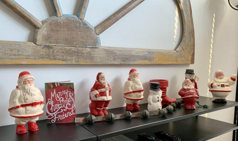 Antique Santa Figurines Made of Papier-Mâché