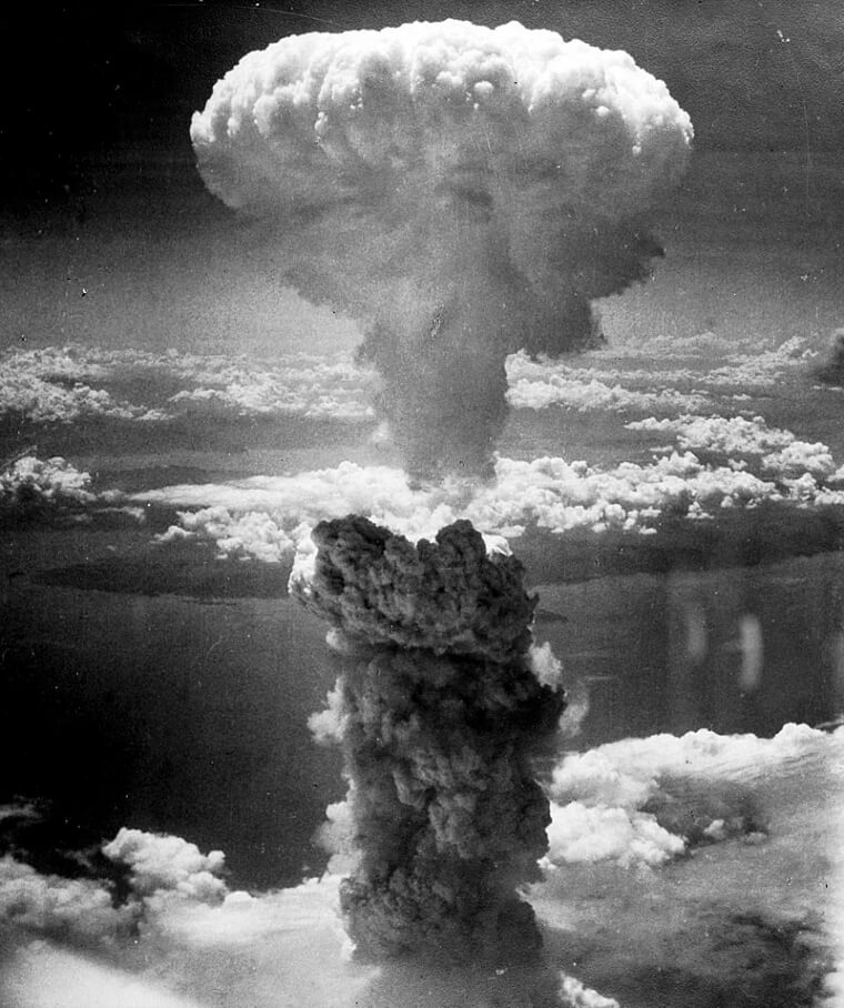 Der Fokus des Films lag nicht auf Hiroshima und Nagasaki, was eine moralische Debatte auslöste