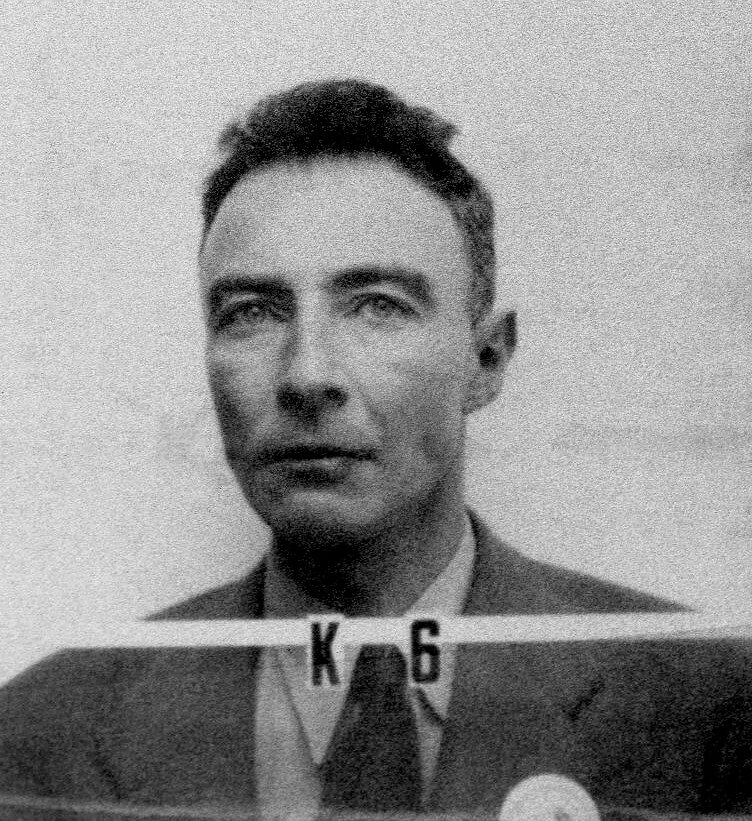 Oppenheimer erkannte, dass diese Bomben Tausende von Menschen vernichten würden