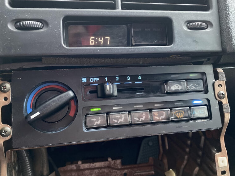 Manual AC Controls