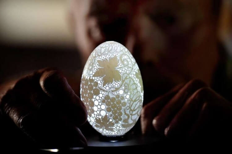 A Delicately Crafted Eggshell