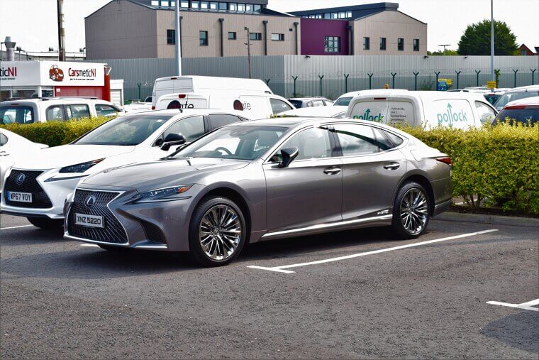Lexus LS