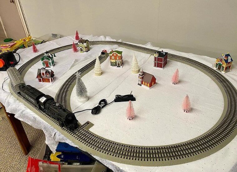 Lionel Model Train Set