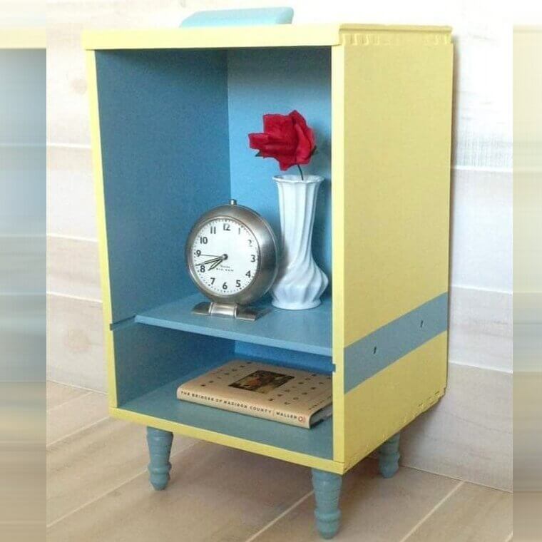 Turn Old Drawers Into Side Tables