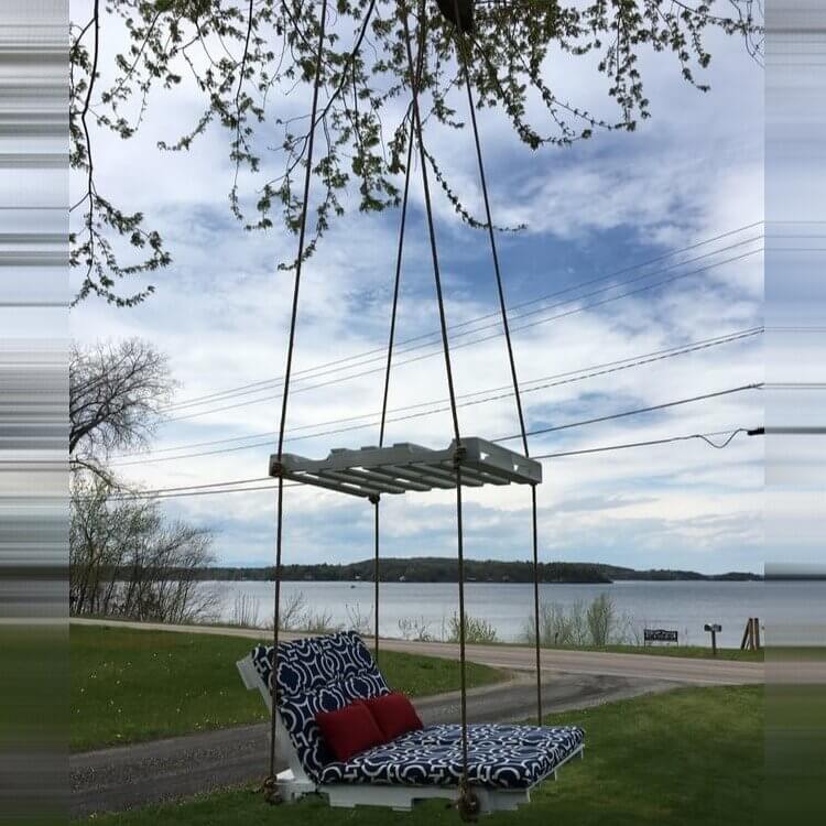 Add a Tree Swing to Your Yard
