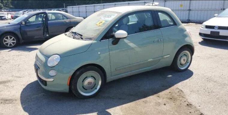 2015 FIAT 500 Lounge Hatchback - $775