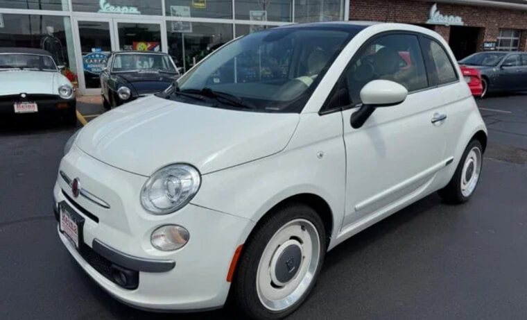 2015 FIAT 500 - $16,995