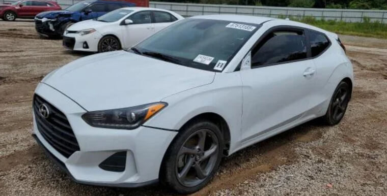 2019 Hyundai Veloster Premium - $3,950