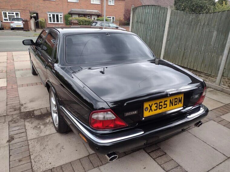 Jaguar XJ (early 2000s)