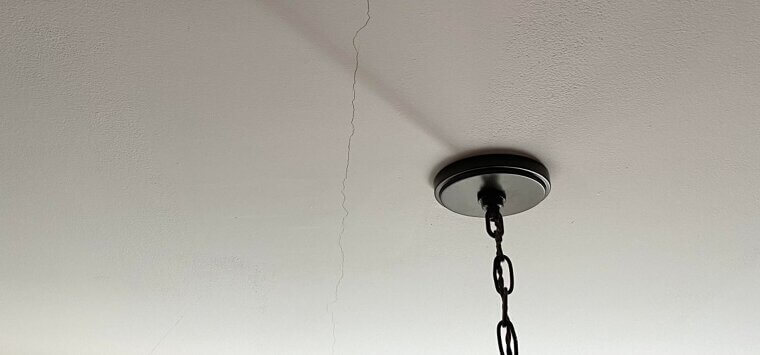 Cosmetic Ceiling Cracks