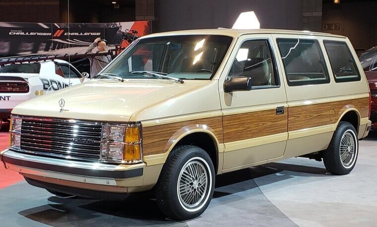1984 Chrysler Minivan