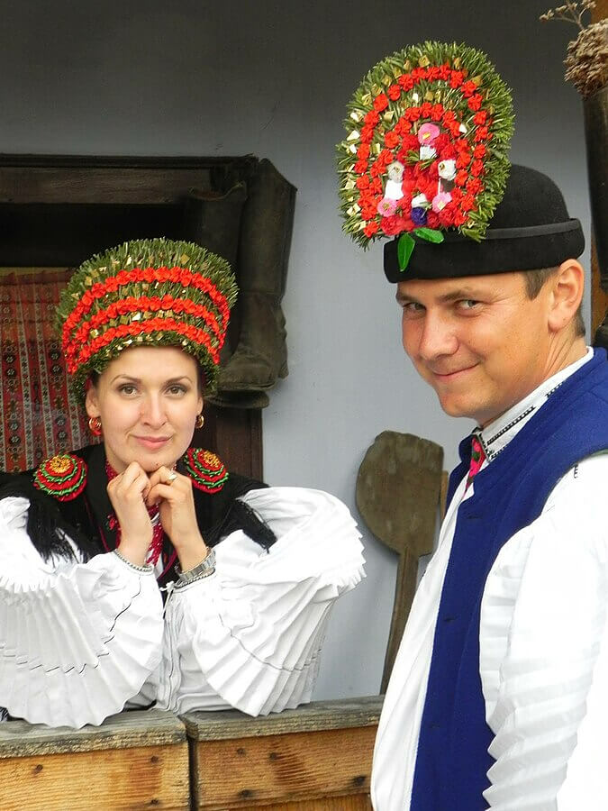 A Traditional Romanian Wedding Can Last up to Three Days