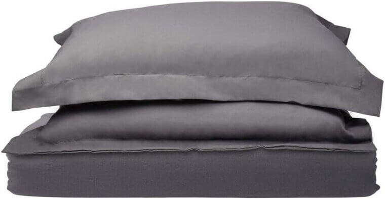 Experience Luxury Sleep With HC Duvet Cover - 3-Piece Set 
