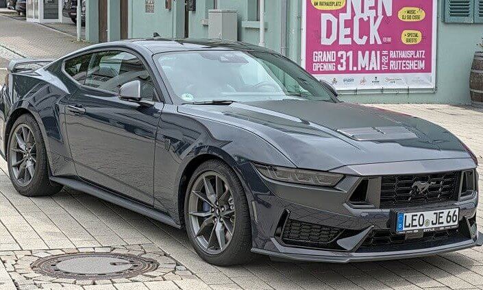 Mustang Dark Horse, 2025