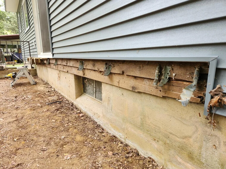 Attaching a Deck Directly to the House Siding