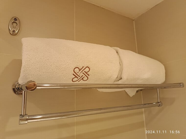 The Rolled-Towel Lumbar Support