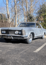 Reasons to Keep Your 10-Year-Old Car Instead of Buying a New One