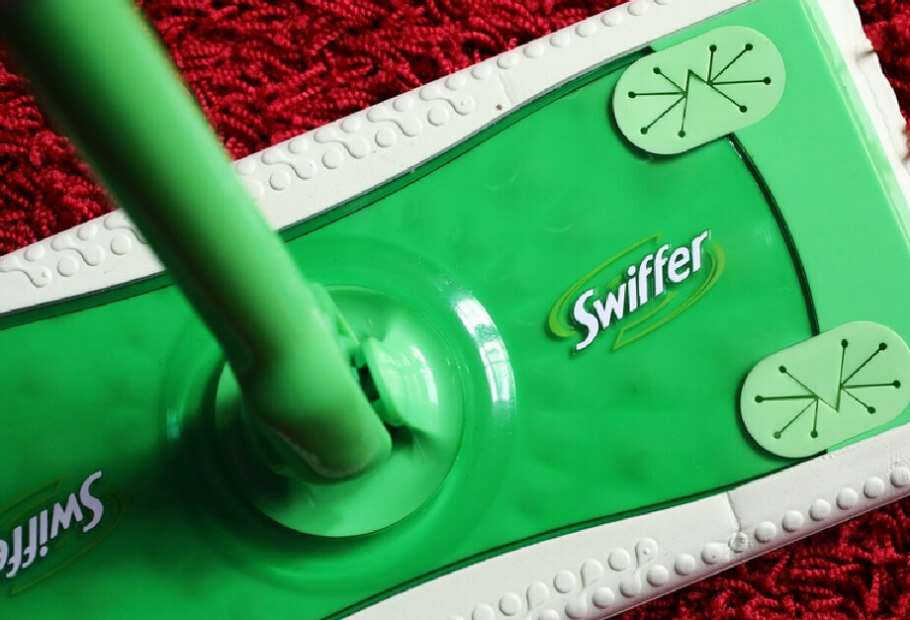 The Many Useful Things You Didn’t Know a Swiffer Could Do