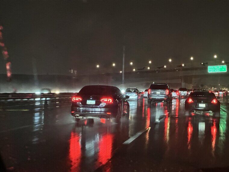 ​Driving Without Headlights at Dusk or in Rain