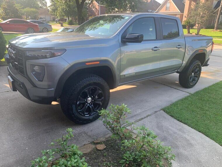 GMC Canyon Elevation