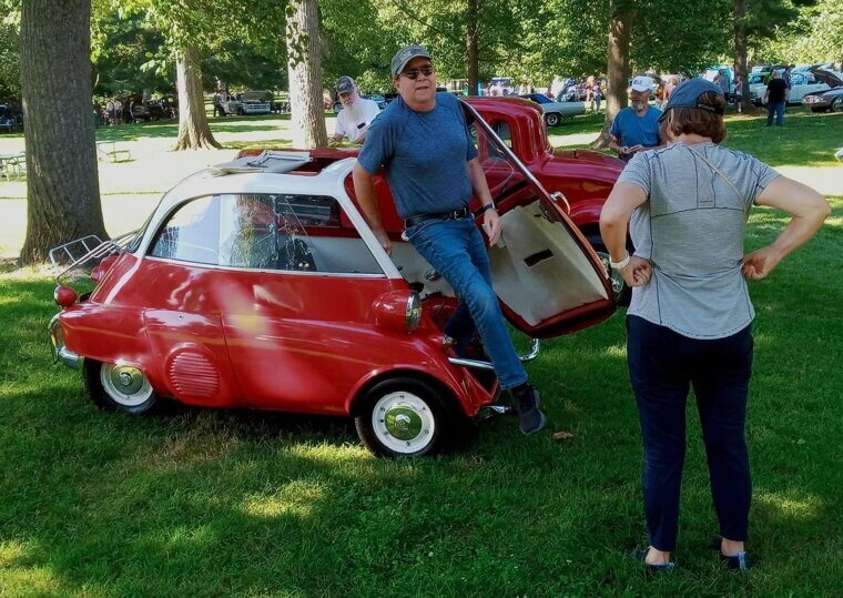 1955 BMW Isetta (3 Wheel)