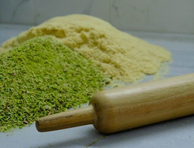 Rolling Pin: Crushing Whole Spices and Peppercorns
