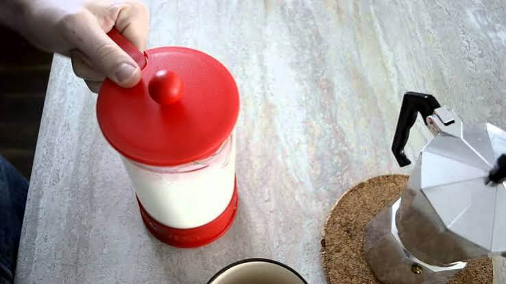 French Press: Frothing Milk for Coffee Drinks