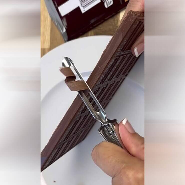 Vegetable Peeler: Creating Chocolate Curls and Cheese Ribbons