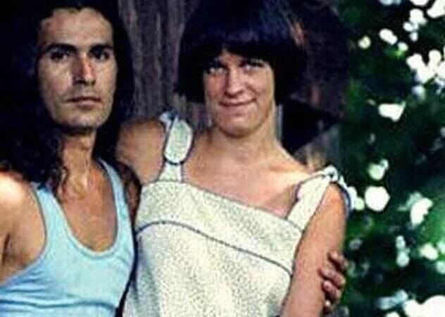Rodney Alcala With His Arm Around An Unknown Girl