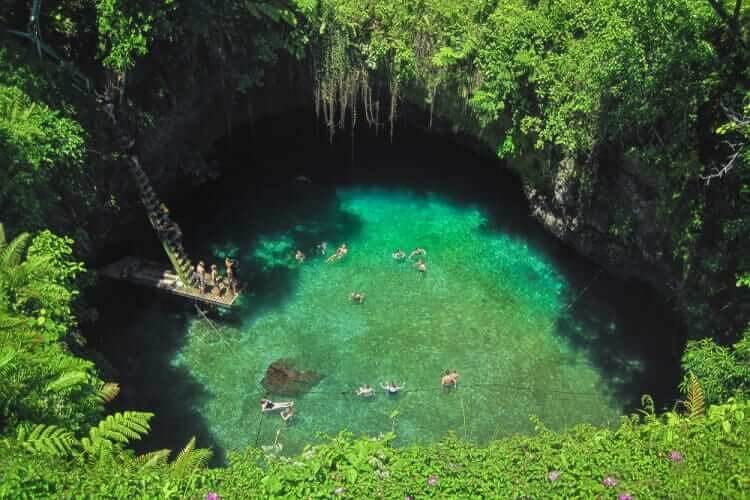 To-Sua Ocean Trench, Samoa