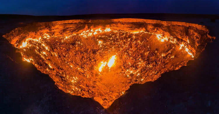 Darvaza Gas Crater, Turkmenistan