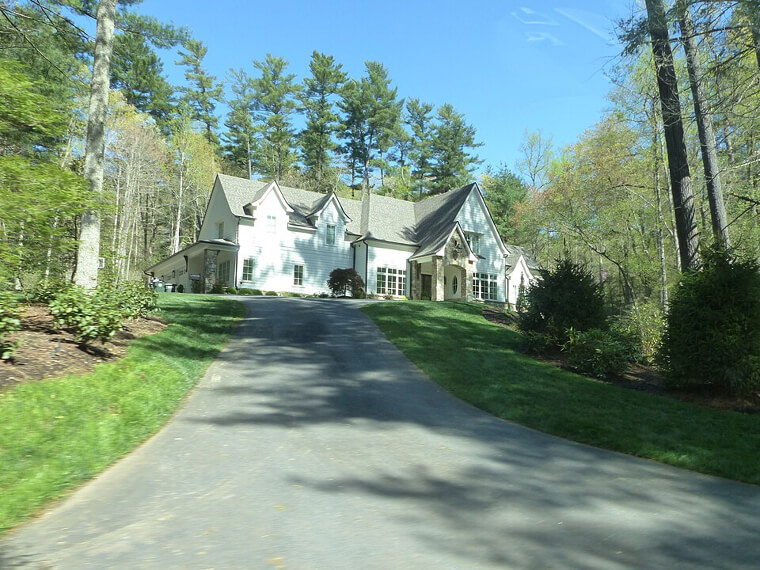 The Neighbors of Biltmore Estate: Asheville’s Regal Residents