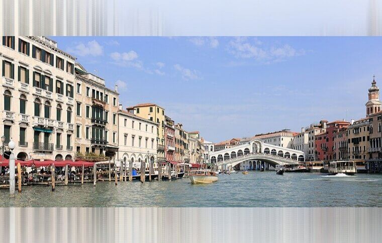 The Residents of the Venice Canals: Living in a Floating Museum