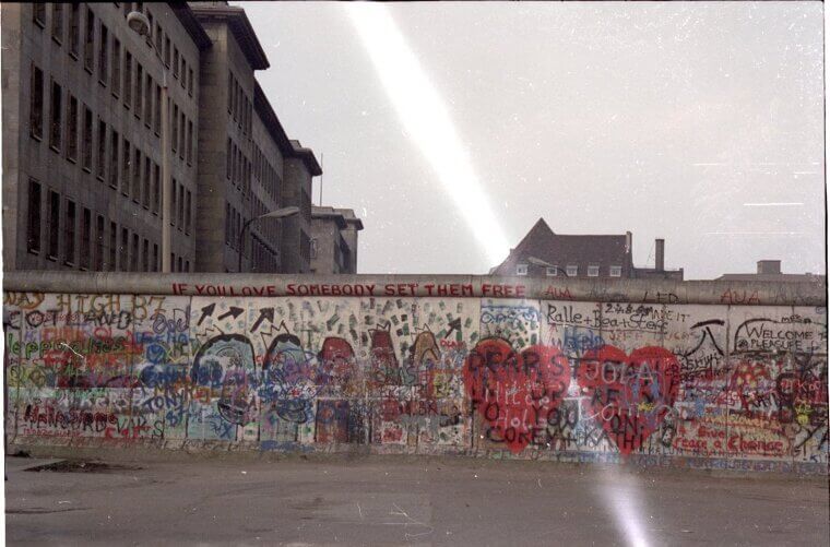 The Neighbors of the Berlin Wall: Living Along the East Side Gallery
