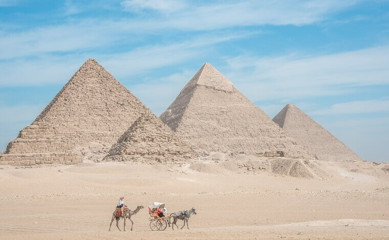 The Giza Plateau’s Neighbors: Coffee With the Great Pyramid