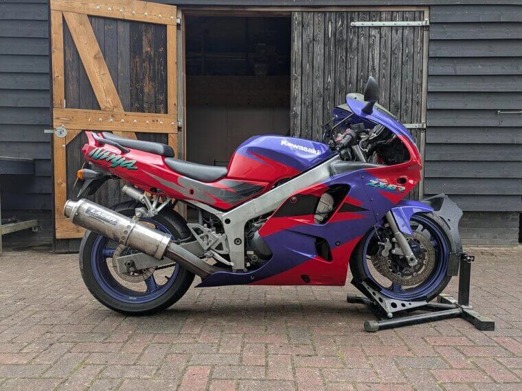 Kawasaki Ninja ZX-6R (1995)