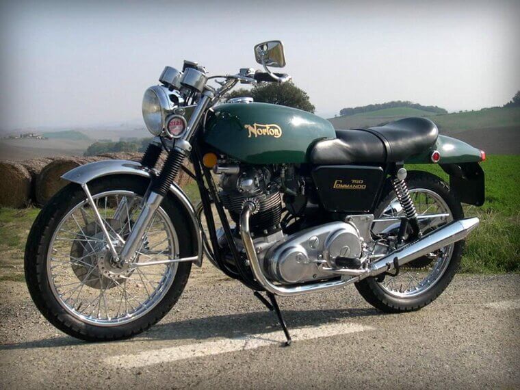 Norton Commando (1967)