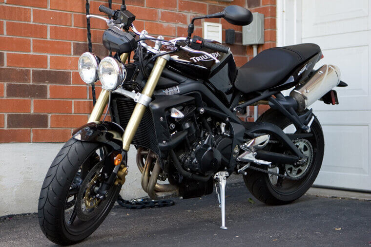 Triumph Street Triple (2007)