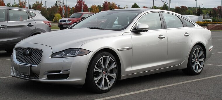 Jaguar XJ Supercharged (2010–2019)
