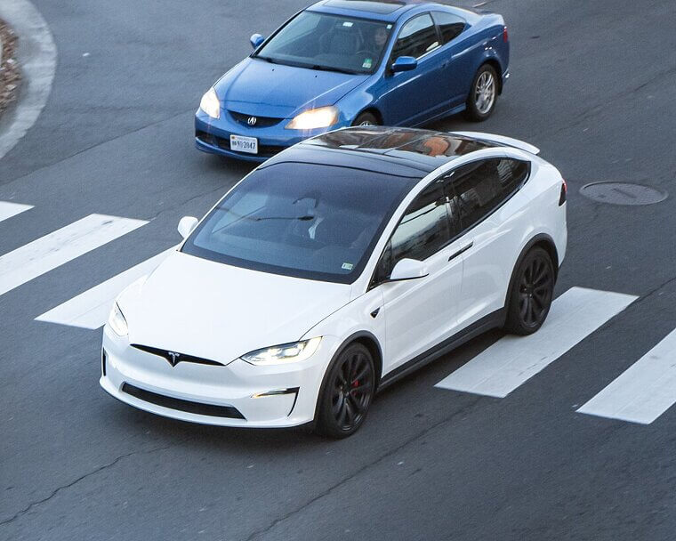 Tesla Model X (2015–present)