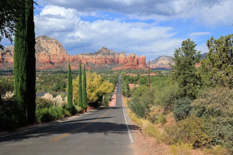 Sedona, Arizona: Crimson Cliffs and Quiet Contemplation