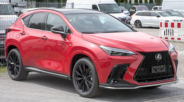 Lexus NX: The Compact Crossover That Pairs High-End Finishes With a Meticulously Tested Drivetrain