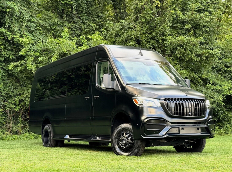 2023 Mercedes-Benz Sprinter - $268,800.00