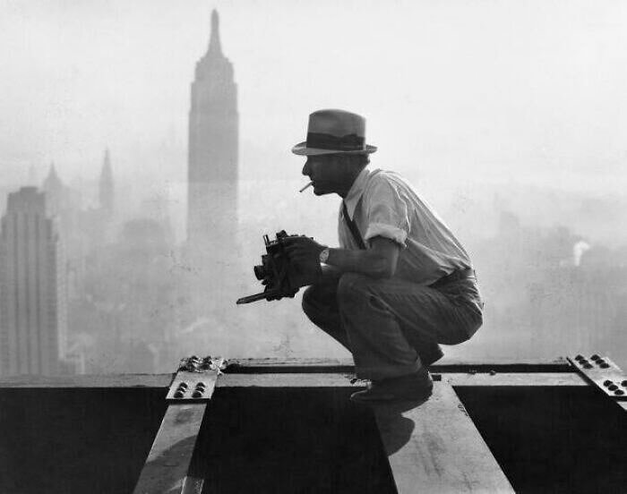 Photographer Charles Ebbets Caught Taking An Image Of Workers In The Sky