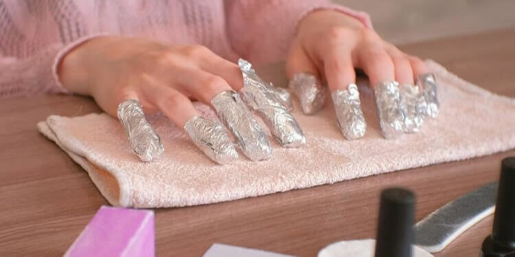 Save on the Cost of Removing Gel Manicures and Do It Yourself