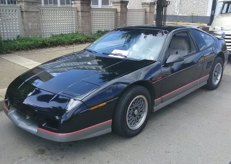 Pontiac Fiero (1984-1988)
