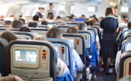 Gjør det enkelt å reise med disse smarte flyhackene